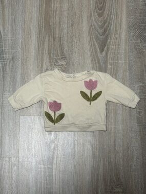 chick pea Cream Sweatshirt with Pink Tulip Appliqués